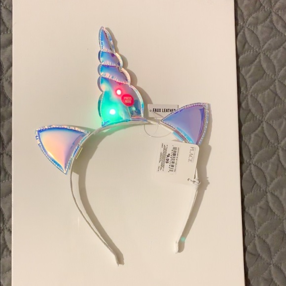 ❌SOLD❌ Holographic Light-Up Unicorn Headband - Picture 3 of 5
